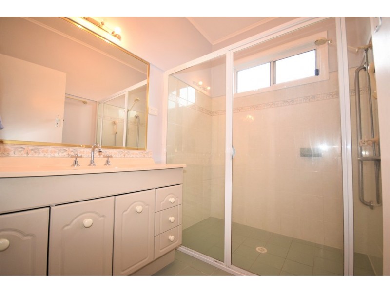 17 Morton Pde, Nowra NSW 2541