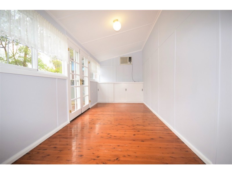 17 Morton Pde, Nowra NSW 2541