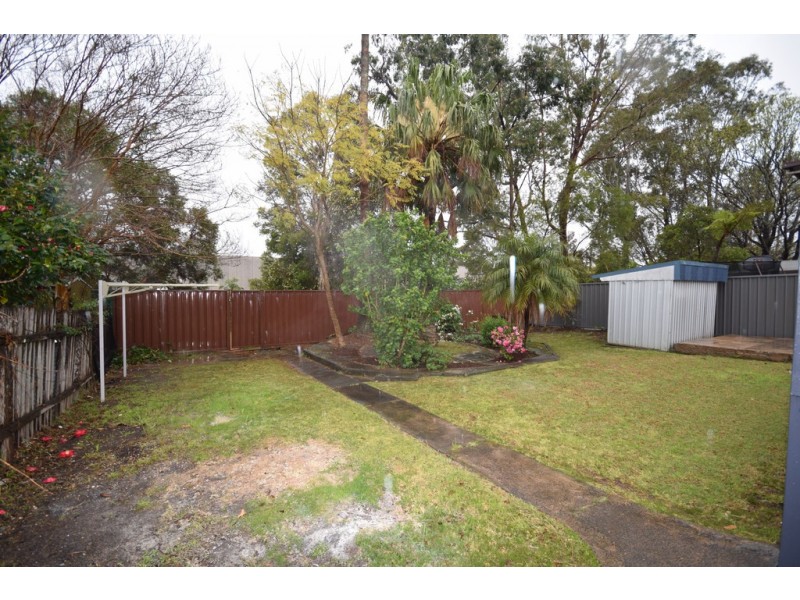 17 Morton Pde, Nowra NSW 2541