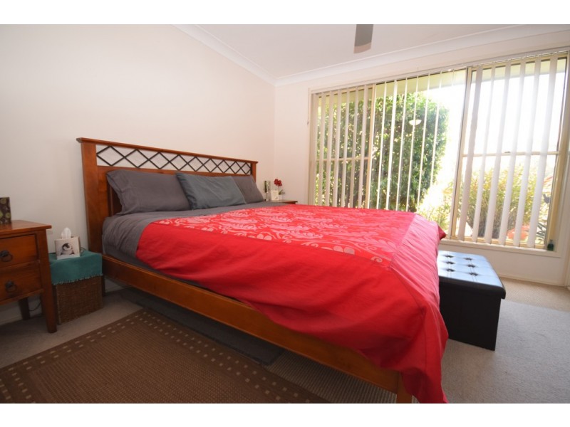 6 FOLIA CLOSE, West Nowra NSW 2541