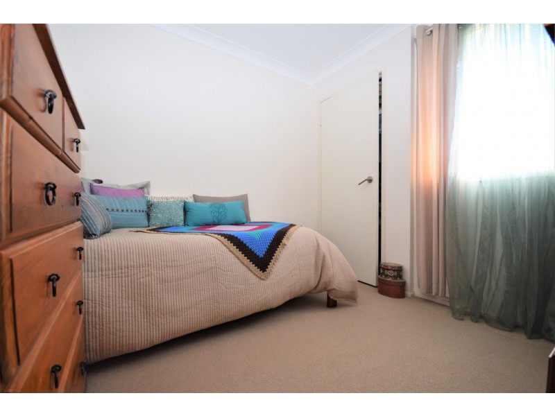 6 FOLIA CLOSE, West Nowra NSW 2541