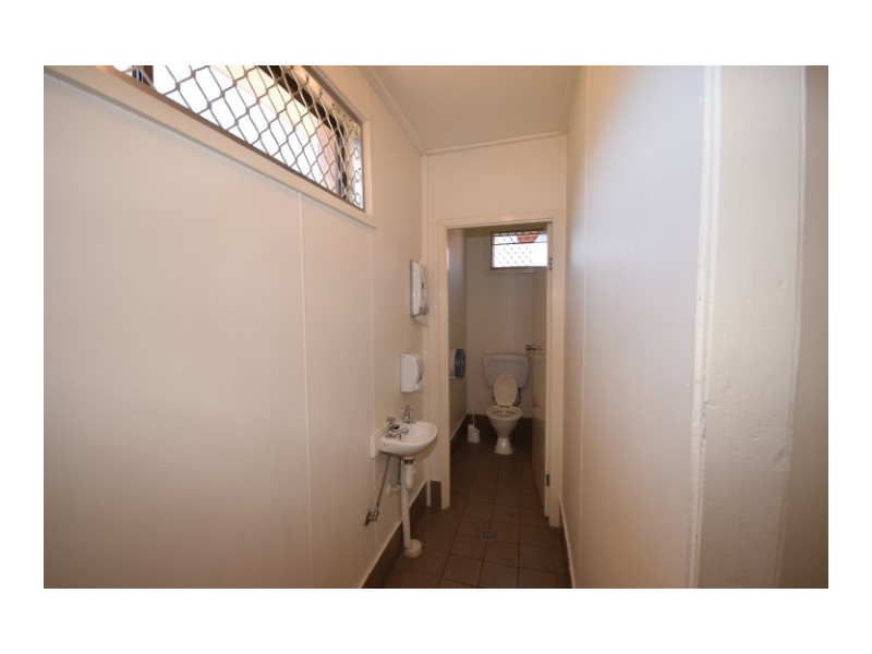 62 Railway Street, Bomaderry NSW 2541