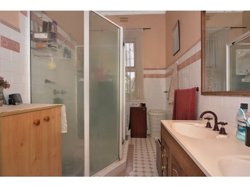 80 East Street, Nowra NSW 2541