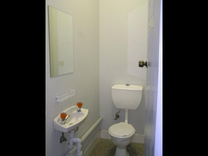 Unit 1/ Kinghorne and Junction Street, Nowra NSW 2541