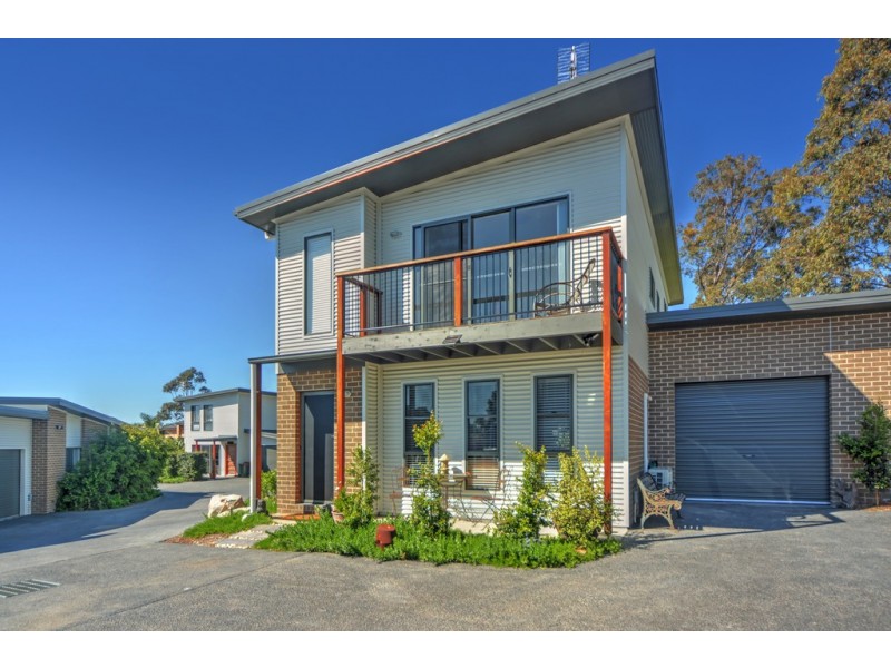 Unit 3 at 25 Royal Street, Worrigee NSW 2540