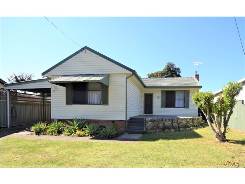 36 Albatross Road, Nowra NSW 2541