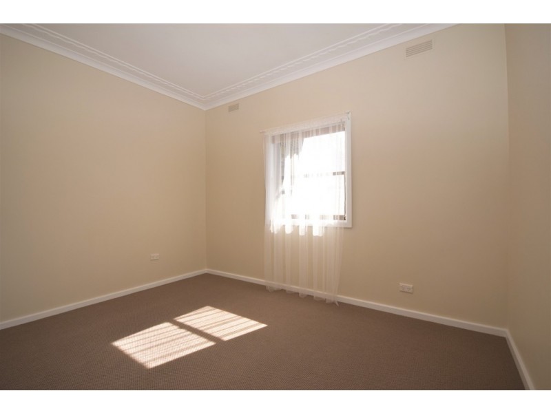 36 Albatross Road, Nowra NSW 2541