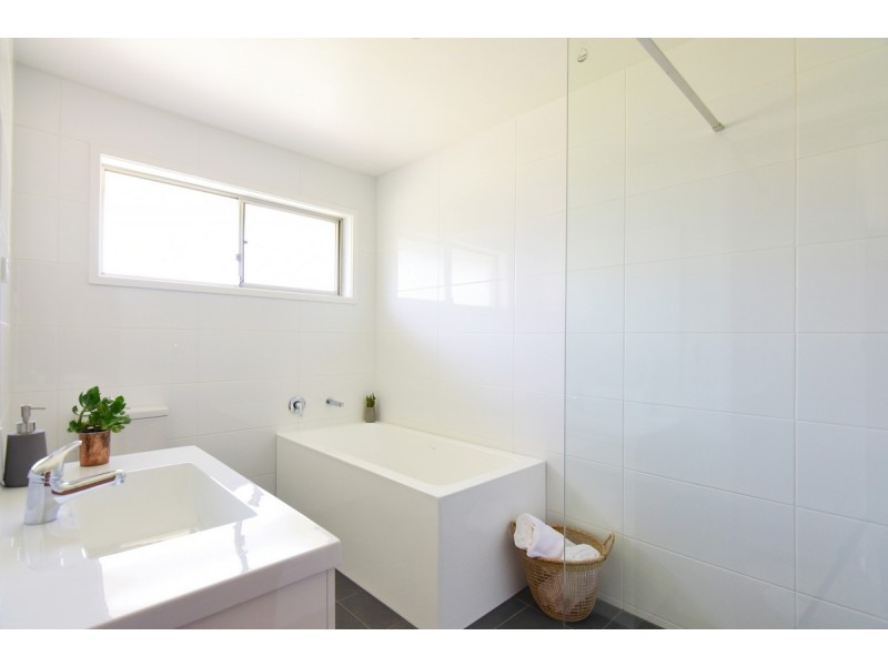 50 Riverview Road, Nowra NSW 2541