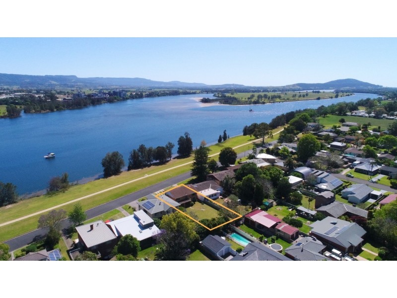 50 Riverview Road, Nowra NSW 2541