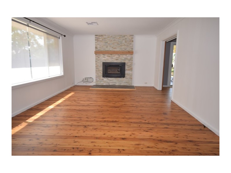 13 Bernadette Avenue, Nowra NSW 2541