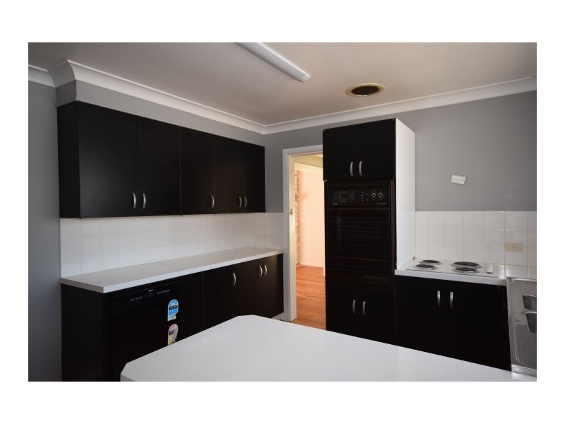 13 Bernadette Avenue, Nowra NSW 2541