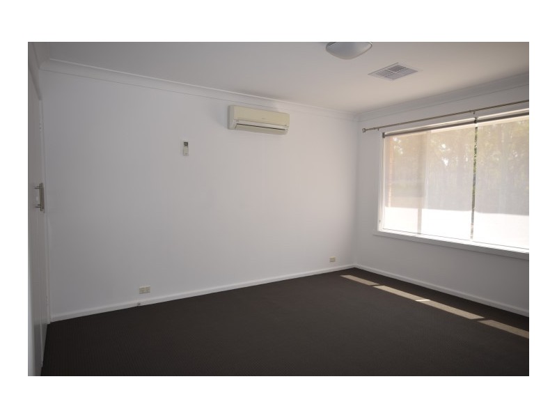 13 Bernadette Avenue, Nowra NSW 2541
