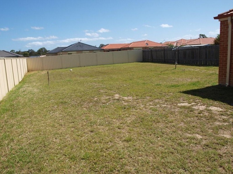 16 Guinea Flower Crescent, Worrigee NSW 2540