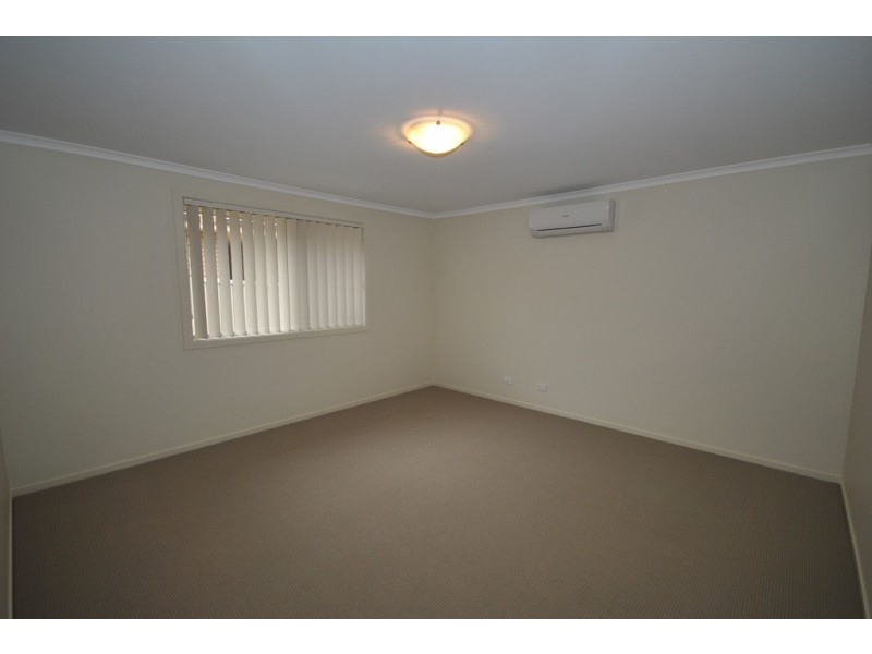 16 KAURI STREET, Worrigee NSW 2540