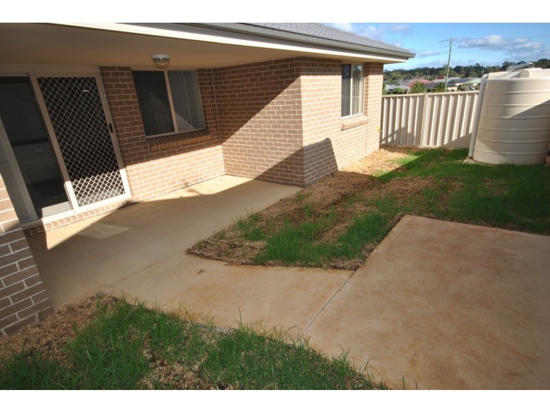 16 KAURI STREET, Worrigee NSW 2540
