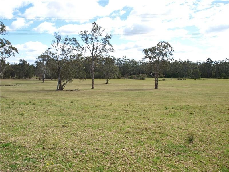 4 Dowling Street, Falls Creek NSW 2540