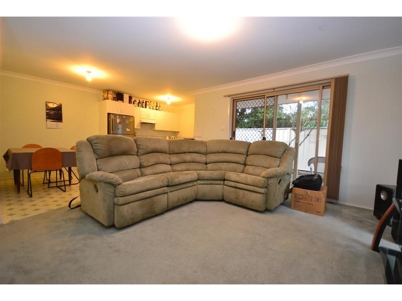 10/22 Mattes Way, Bomaderry NSW 2541