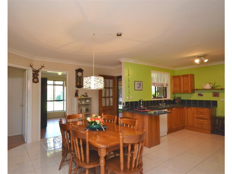 7 St James Crescent, Worrigee NSW 2540