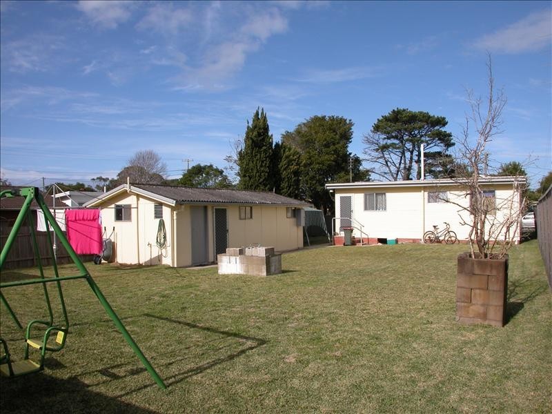 1 Trentham Avenue, Shoalhaven Heads NSW 2535