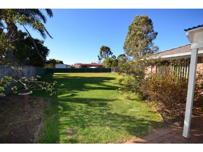 22 Rayleigh Drive, Worrigee NSW 2540