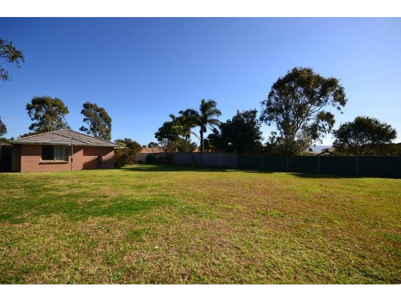 22 Rayleigh Drive, Worrigee NSW 2540