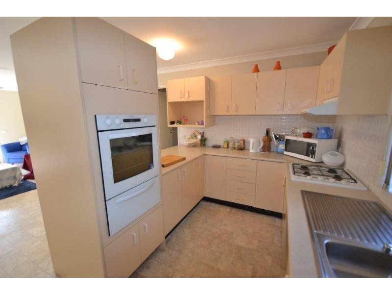 22 Rayleigh Drive, Worrigee NSW 2540