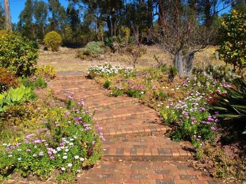 89 Hawken Road, Tomerong NSW 2540