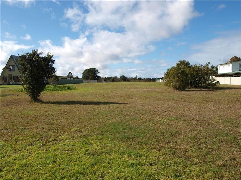 18 Calymea Street, Nowra Hill NSW 2540