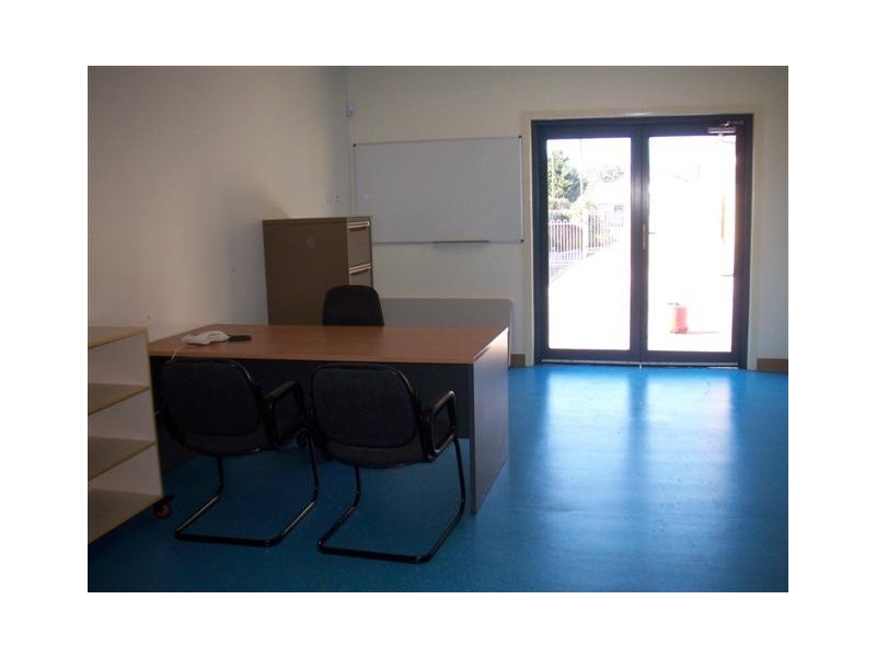 281A Princes Highway, Bomaderry NSW 2541