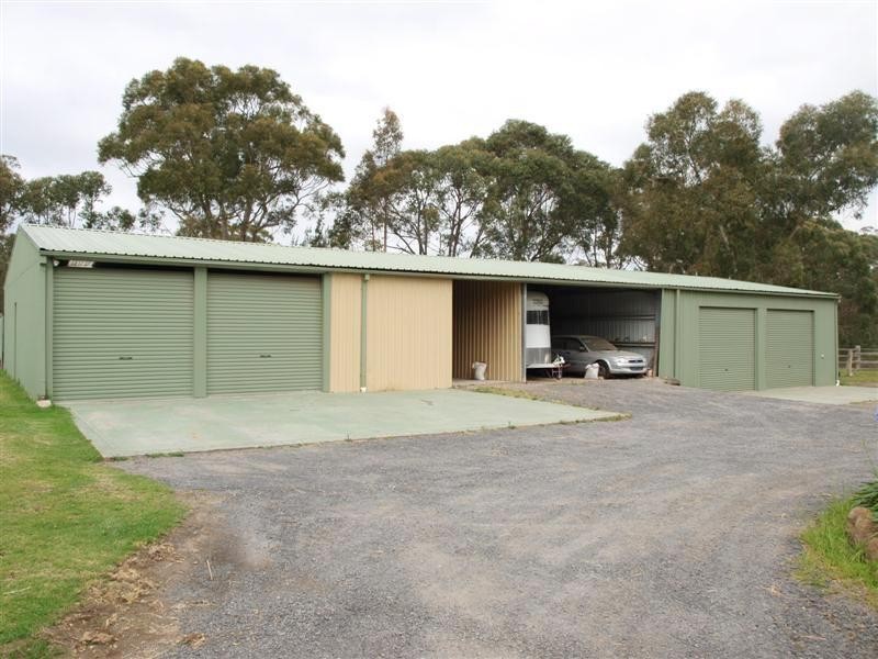 22 Gardner Road, Falls Creek NSW 2540