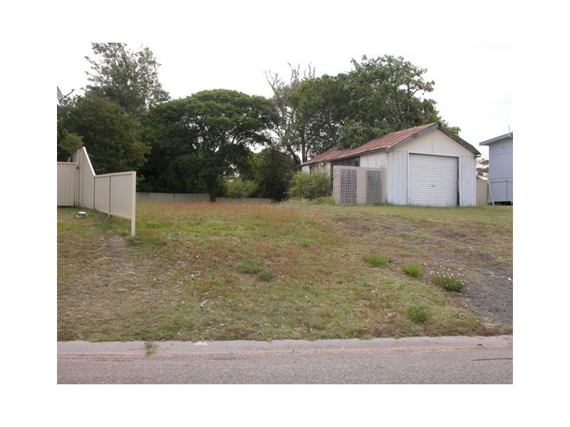 37 Bolt Street, Shoalhaven Heads NSW 2535