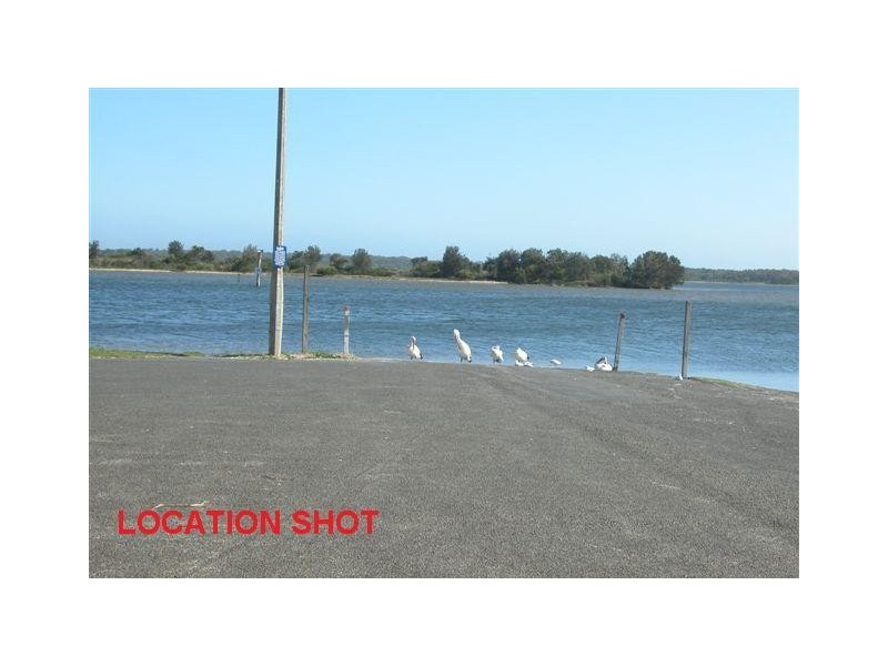 37 Bolt Street, Shoalhaven Heads NSW 2535