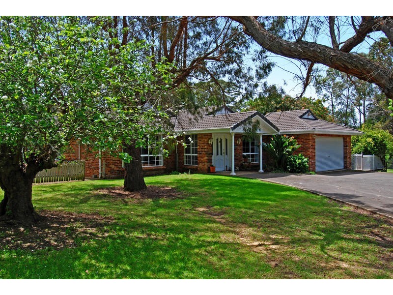 6 Torbin Place, Tomerong NSW 2540