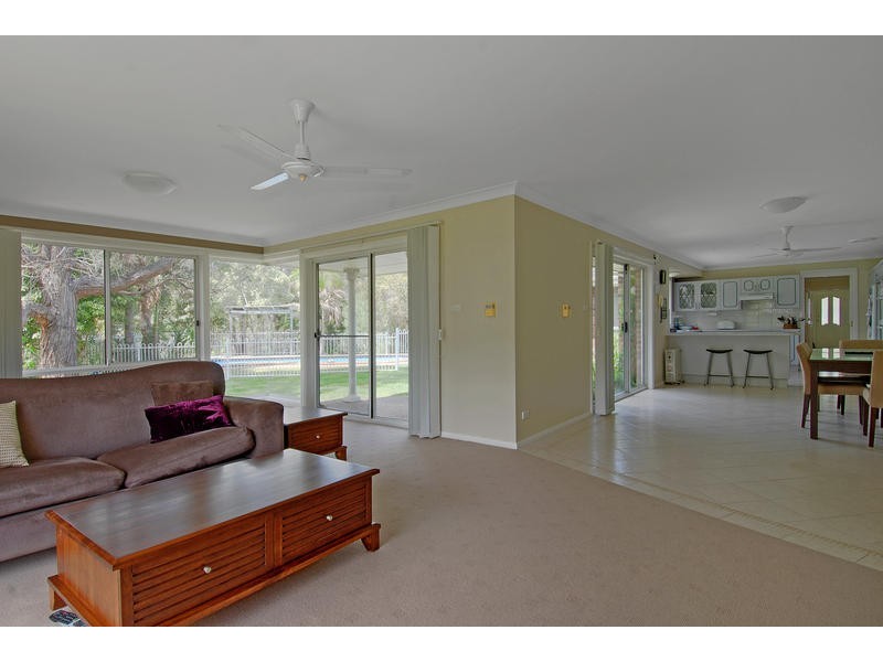 6 Torbin Place, Tomerong NSW 2540