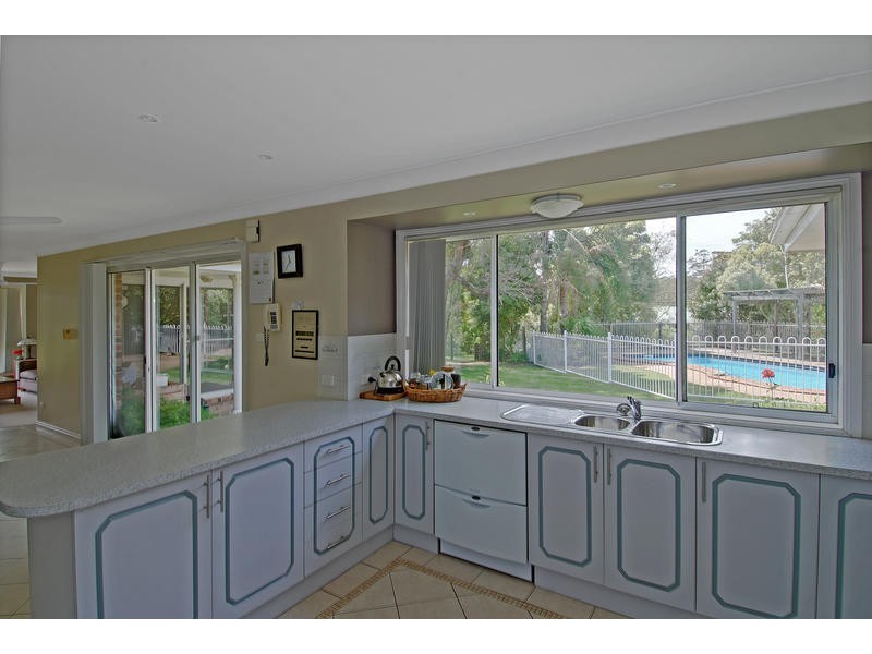 6 Torbin Place, Tomerong NSW 2540