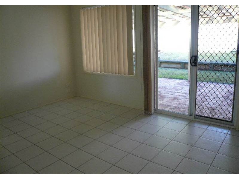 86 Jasmine Drive, Bomaderry NSW 2541