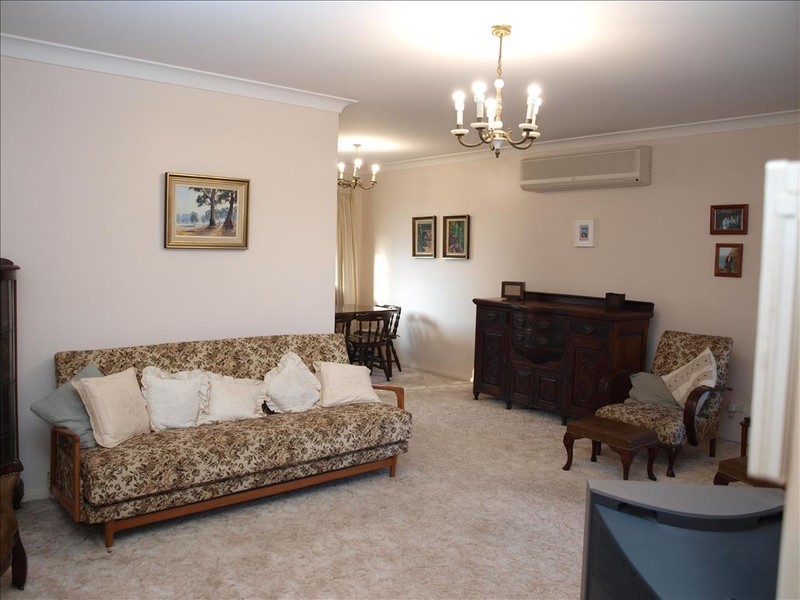 85 Jervis Street, Nowra NSW 2541