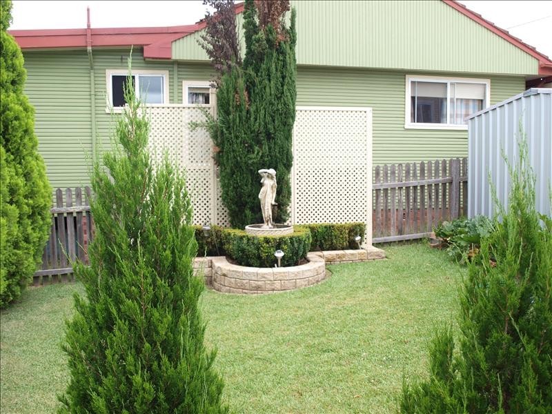 422 Princes Highway, Bomaderry NSW 2541