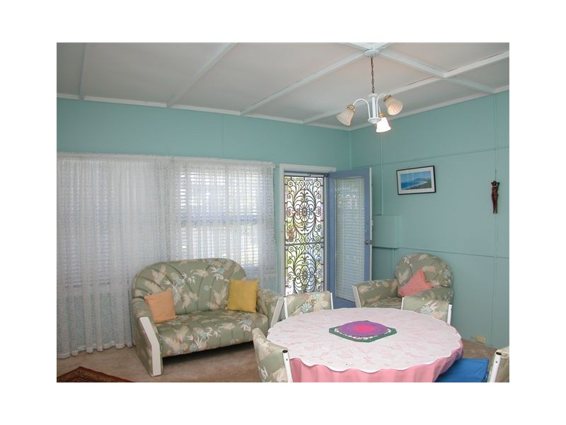 37 Renown Avenue, Shoalhaven Heads NSW 2535