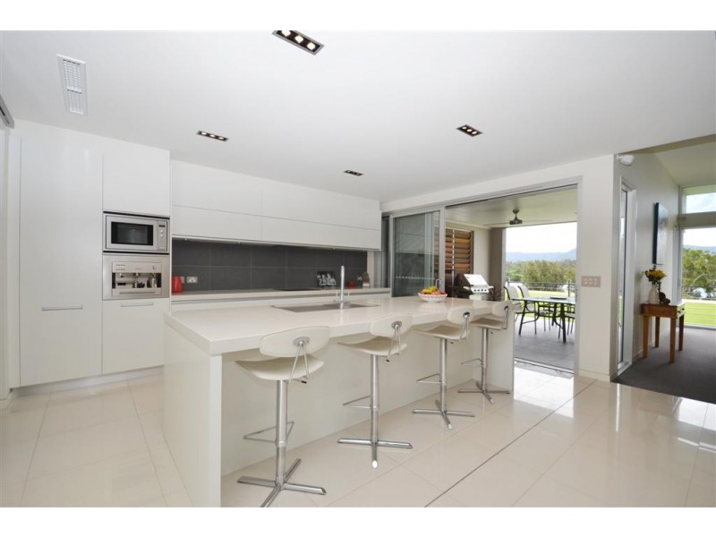 18a Riverview Road, Nowra NSW 2541