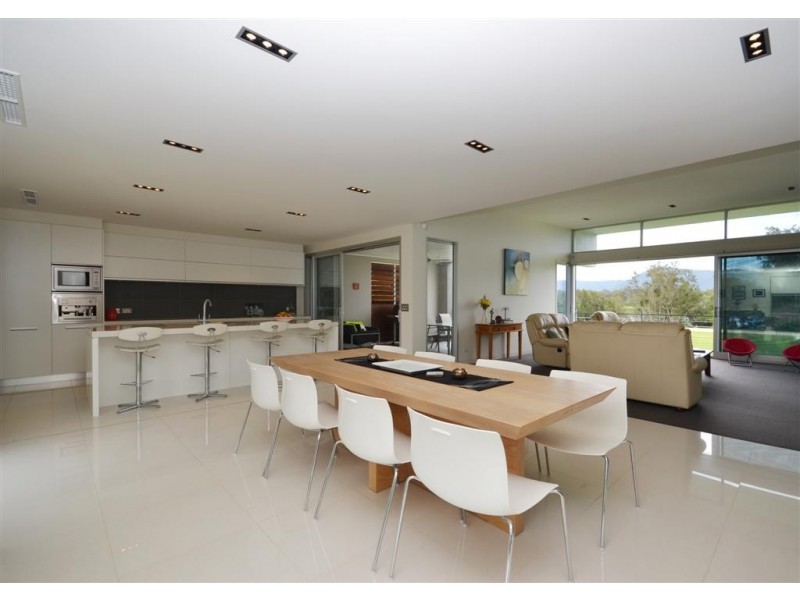 18a Riverview Road, Nowra NSW 2541