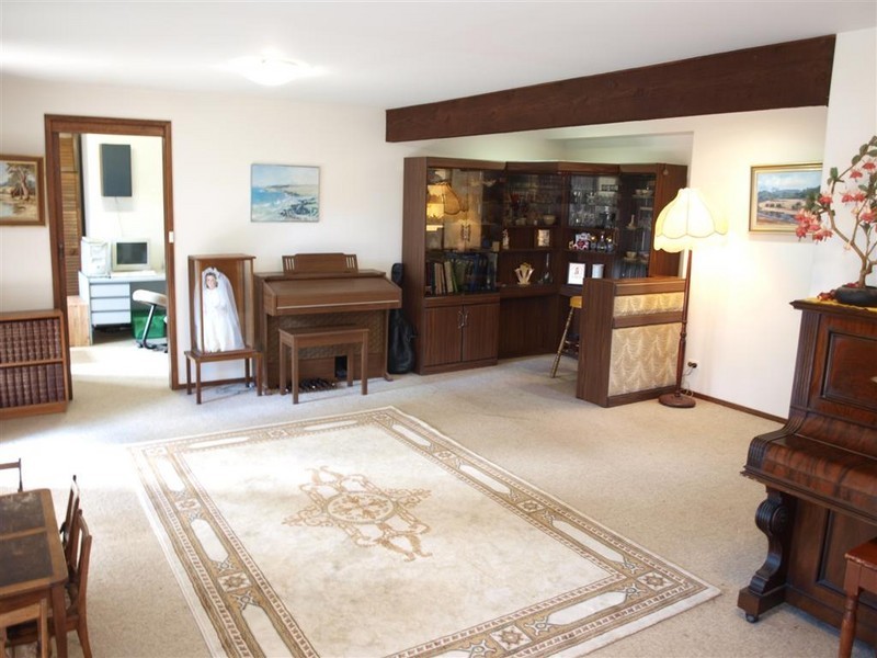 22 Cocos Palm Drive, Bomaderry NSW 2541