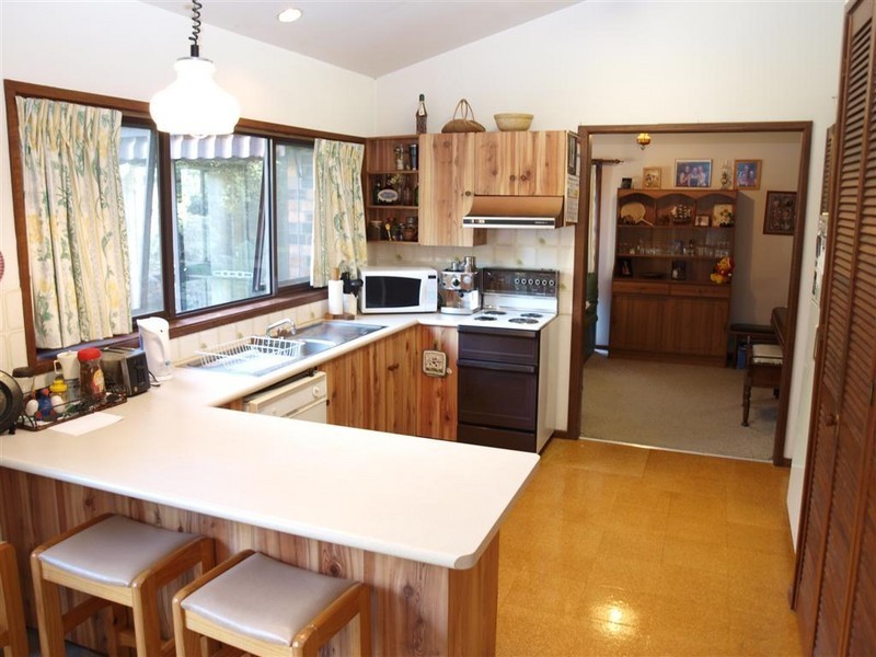 22 Cocos Palm Drive, Bomaderry NSW 2541