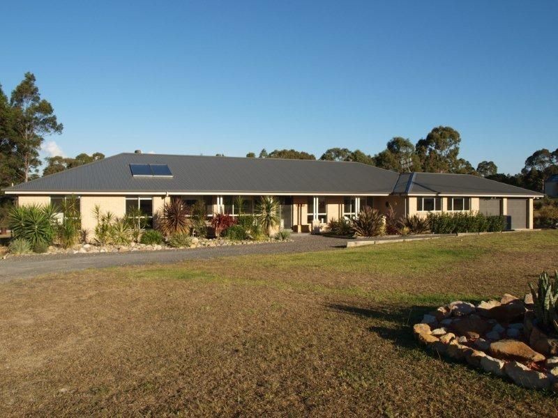 33 Glenoak Way, Nowra Hill NSW 2540