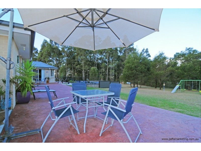 33 Glenoak Way, Nowra Hill NSW 2540