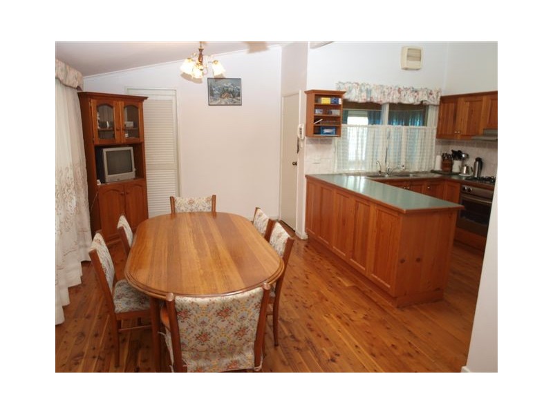 5 Kahlua Crescent, Bomaderry NSW 2541