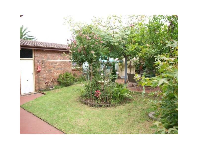 5 Kahlua Crescent, Bomaderry NSW 2541