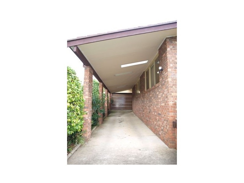 5 Kahlua Crescent, Bomaderry NSW 2541