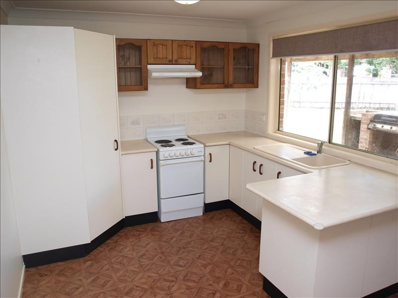 6 Hesperus Close, Nowra NSW 2541