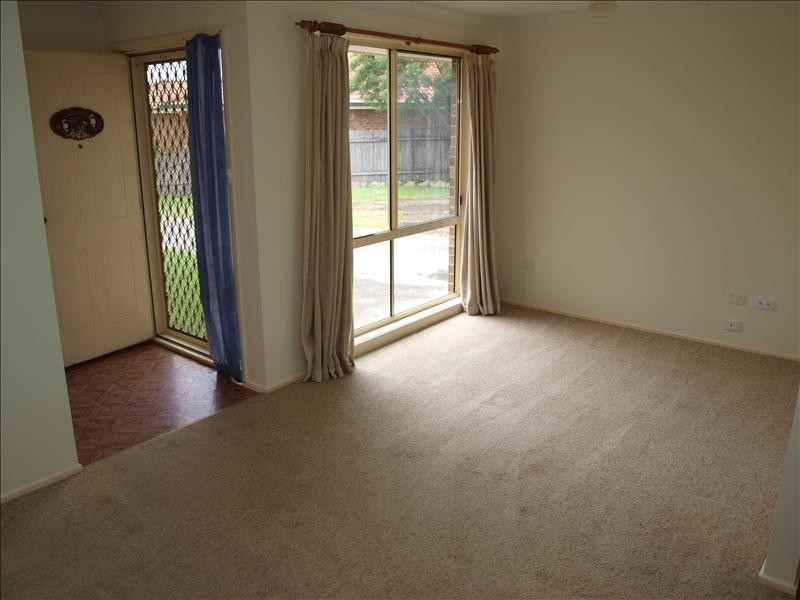 6 Hesperus Close, Nowra NSW 2541